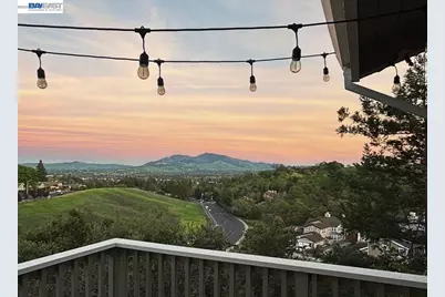 471 Ridgeview Dr, Pleasant Hill, CA 94523 - Photo 35