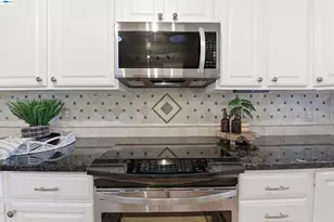 4514 Wheeler Dr, Fremont, CA 94538 - Photo 15