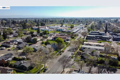 132 18th St, Merced, CA 95340 - Photo 31