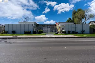 132 18th St, Merced, CA 95340 - Photo 1