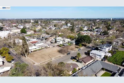 132 18th St, Merced, CA 95340 - Photo 27