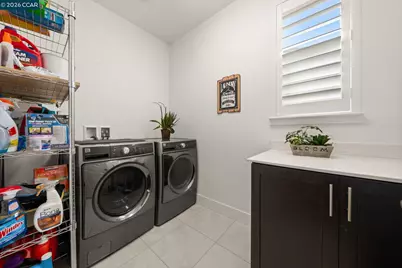 9078 Tradewinds Cir, Discovery Bay, CA 94505 - Photo 17