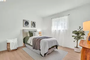 2164 La Mirada Dr, El Sobrante, CA 94803 - Photo 15