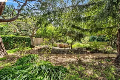 2164 La Mirada Drive, El Sobrante, CA 94803 - Photo 37