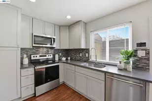 27864 Hummingbird Ct, Hayward, CA 94545 - Photo 7