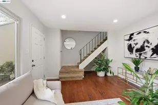 27864 Hummingbird Ct, Hayward, CA 94545 - Photo 3