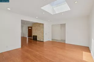 3394 Santa Maria Ct, Lafayette, CA 94549 - Photo 9