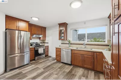 1657 162nd Ave, Ashland, CA 94578 - Photo 9