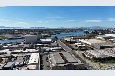 2754 7th St, Oakland, CA 94601 - Photo 9