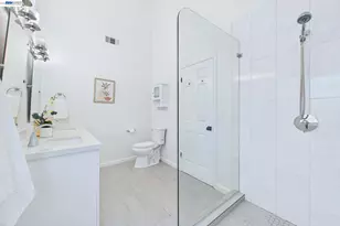 9953 Mangos Dr, San Ramon, CA 94583 - Photo 23