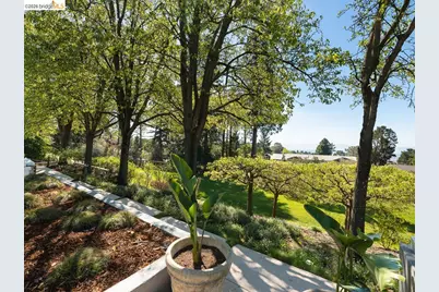 12700 Skyline Blvd, Oakland, CA 94619 - Photo 47