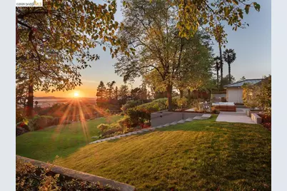 12700 Skyline Blvd, Oakland, CA 94619 - Photo 7