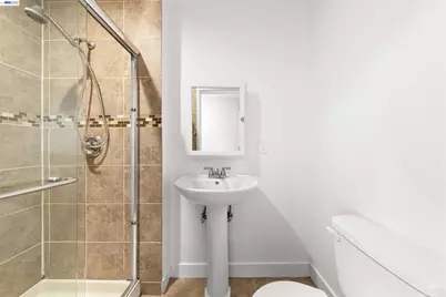 2102 Overhill Rd, Concord, CA 94520 - Photo 25