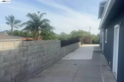 2102 Overhill Rd, Concord, CA 94520 - Photo 47