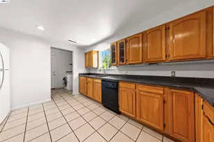 2102 Overhill Rd, Concord, CA 94520 - Photo 19