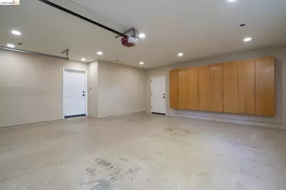 6109 Fairlane Dr, Oakland, CA 94611 - Photo 35