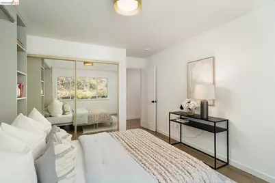 6109 Fairlane Dr, Oakland, CA 94611 - Photo 31