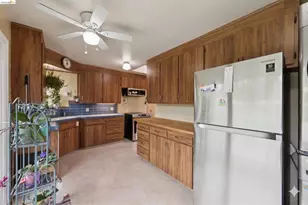 928 Evergreen Ave, San Leandro, CA 94577 - Photo 17