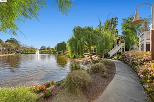 15 Marina Lakes Dr, Richmond, CA 94804 - Photo 21