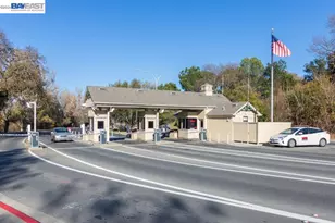 1301 Leisure Ln, Walnut Creek, CA 94595 - Photo 21