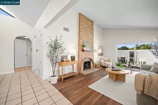 425 Glacier Dr, Martinez, CA 94553 - Photo 5