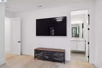 3 West Cir, Oakland, CA 94611 - Photo 41