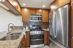 21103 Gary Dr, Hayward, CA 94546 - Photo 17