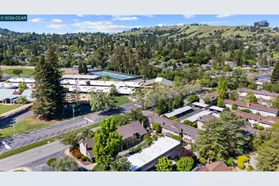 36 Miramonte Dr, Moraga, CA 94556 - Photo 27