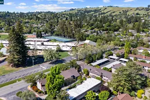 36 Miramonte Dr, Moraga, CA 94556 - Photo 27