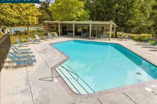 300 Bridgeside Cir, Danville, CA 94506 - Photo 37