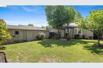 345 Carlton Way, Tracy, CA 95376 - Photo 17