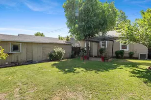 345 Carlton Way, Tracy, CA 95376 - Photo 17
