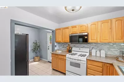 345 Carlton Way, Tracy, CA 95376 - Photo 9