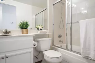 3754 Stoneglen N, Richmond, CA 94806 - Photo 11