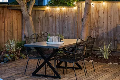 31 Oak Park Dr, Alameda, CA 94502 - Photo 59