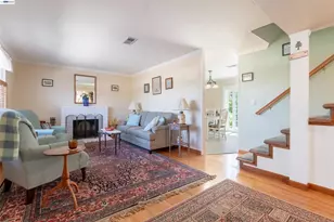 2364 Driftwood Way, San Leandro, CA 94577 - Photo 9