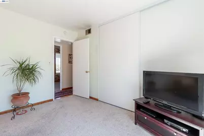2364 Driftwood Way, San Leandro, CA 94577 - Photo 19