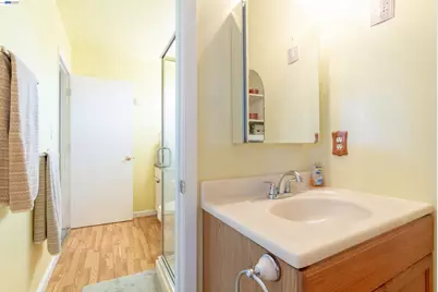 2364 Driftwood Way, San Leandro, CA 94577 - Photo 31