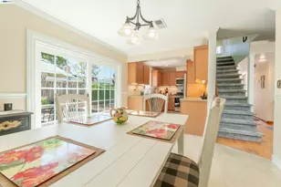 2364 Driftwood Way, San Leandro, CA 94577 - Photo 13