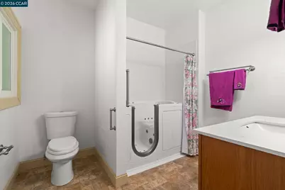 272 10th St, Pittsburg, CA 94565 - Photo 25