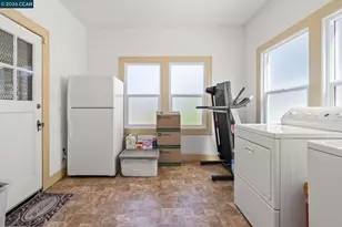 272 10th St, Pittsburg, CA 94565 - Photo 27