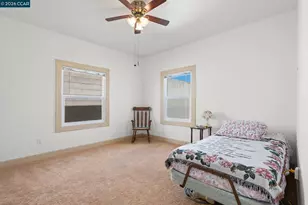 272 10th St, Pittsburg, CA 94565 - Photo 17