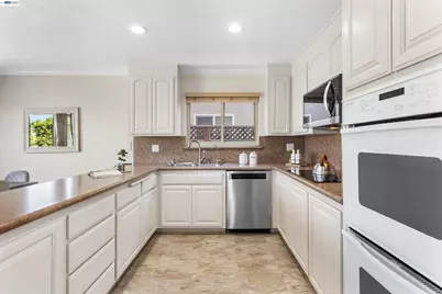 3179 Mackenzie Pl, Fremont, CA 94536 - Photo 17