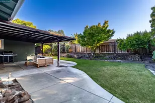 871 Litwin Dr, Concord, CA 94518 - Photo 55
