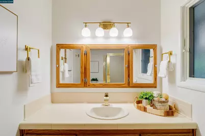 871 Litwin Dr, Concord, CA 94518 - Photo 49