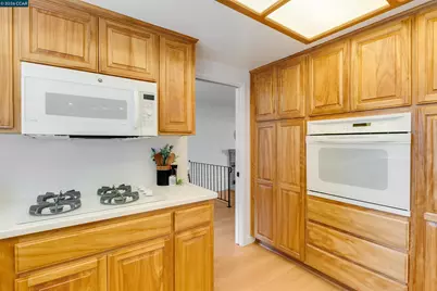 871 Litwin Dr, Concord, CA 94518 - Photo 21
