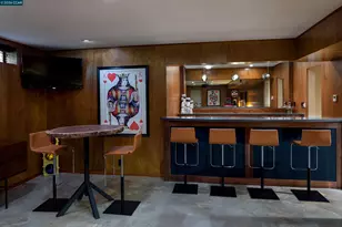 260 Pershing Dr, Oakland, CA 94611 - Photo 25