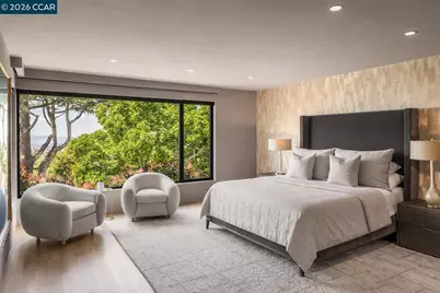 260 Pershing Dr, Oakland, CA 94611 - Photo 11