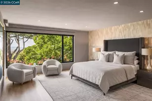 260 Pershing Dr, Oakland, CA 94611 - Photo 11