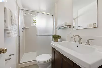 1649 Julian Dr, El Cerrito, CA 94530 - Photo 25